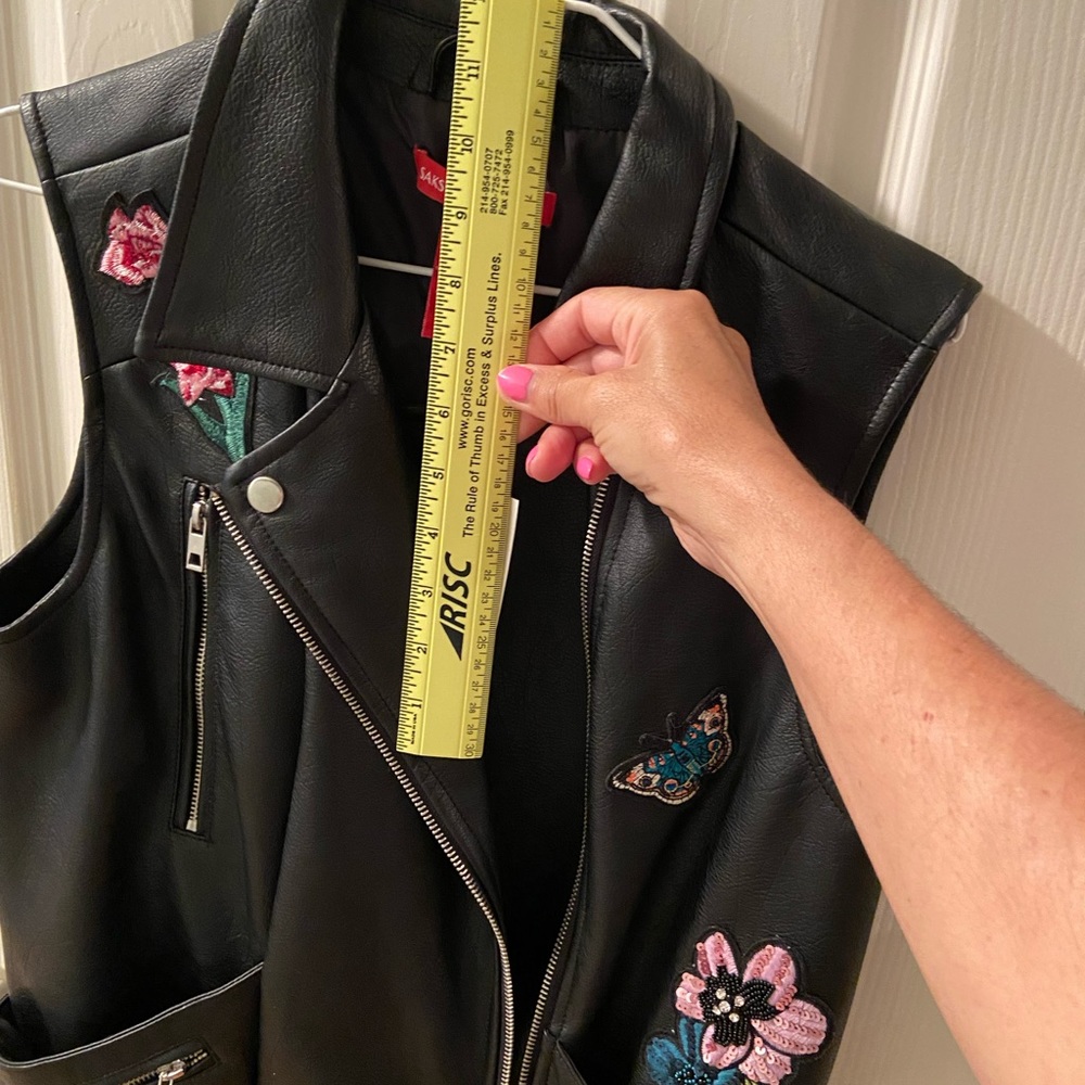 Faux leather vest - Picture 13 of 15